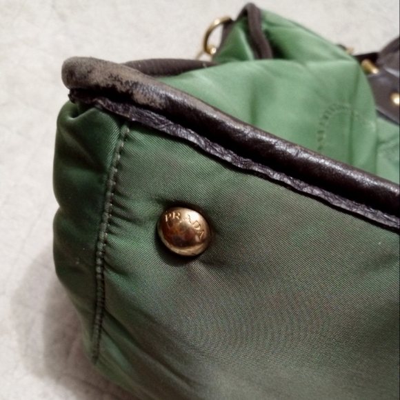 Prada Green Handbag purse - Picture 9 of 13